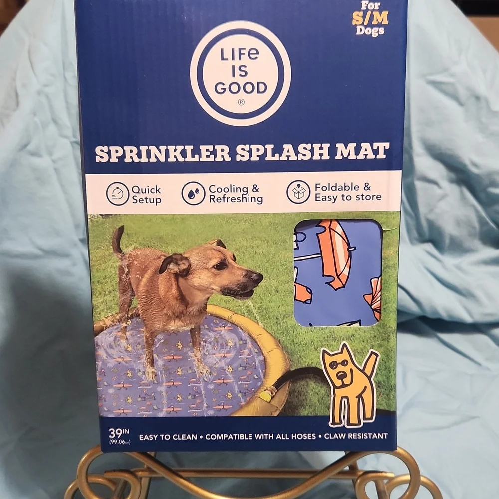 LIFE IS GOOD sprinkler Splash Mat